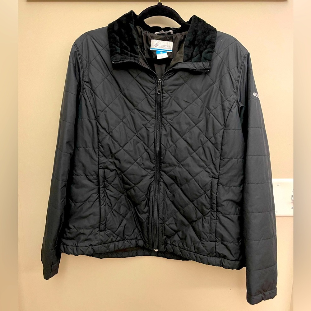 Quilted Columbia Light Down Jacket/Coat
